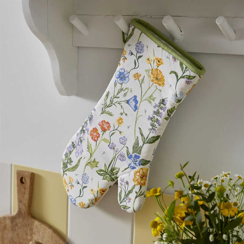 Ulster Weavers Cottage Garden Gauntlet Oven Glove