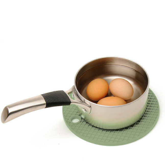 Colourworks Classic Silicone 20cm Round Trivet